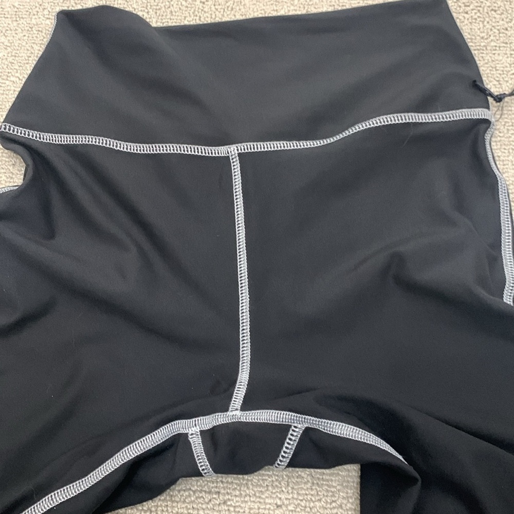 WeWoreWhat Black Leggings with White Stitching- NWT - Picture 3 of 16